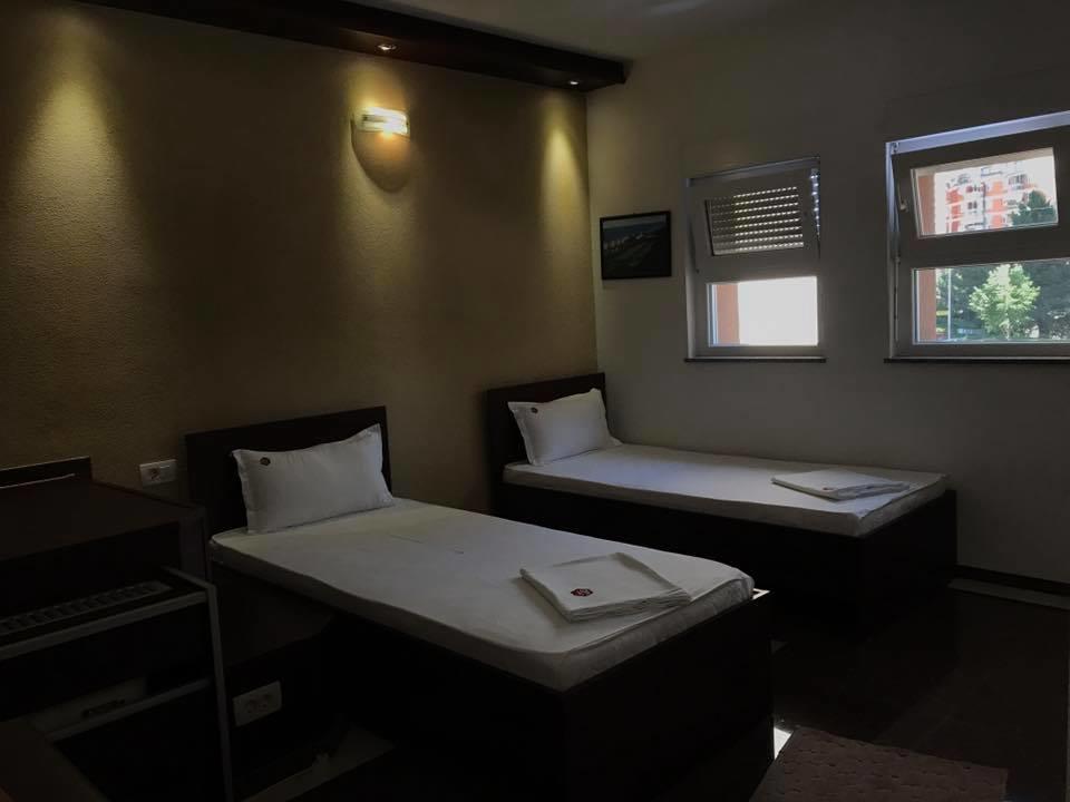 Hotel Millenium2 Prizren Kültér fotó