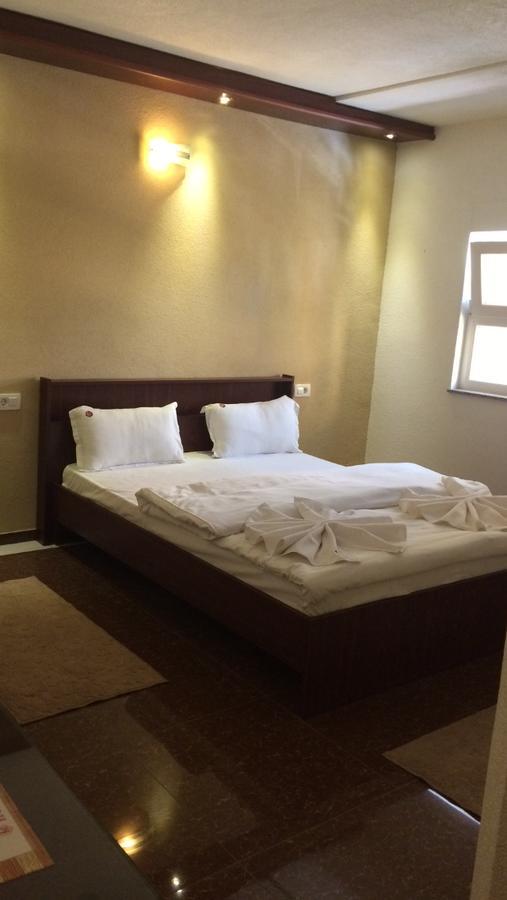 Hotel Millenium2 Prizren Kültér fotó