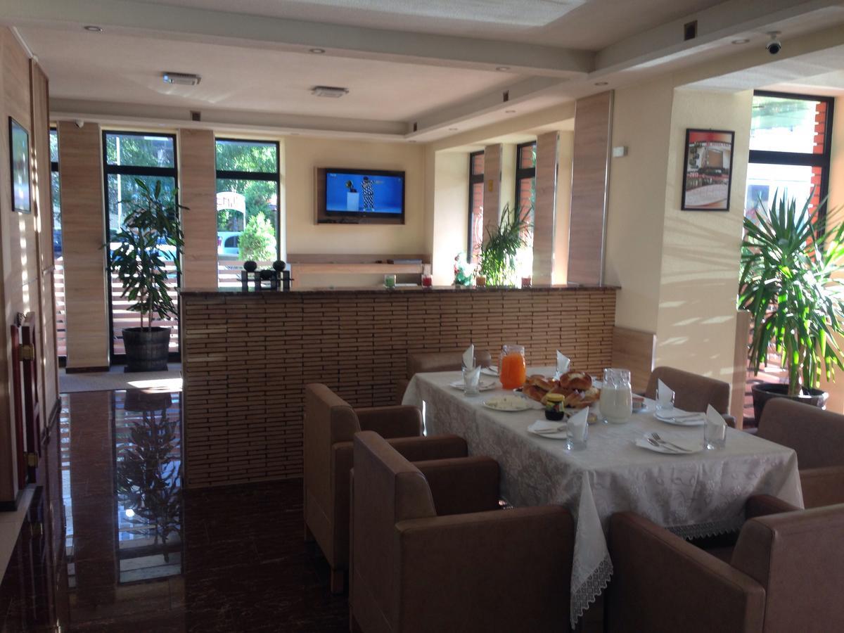Hotel Millenium2 Prizren Kültér fotó