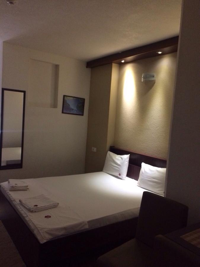 Hotel Millenium2 Prizren Kültér fotó